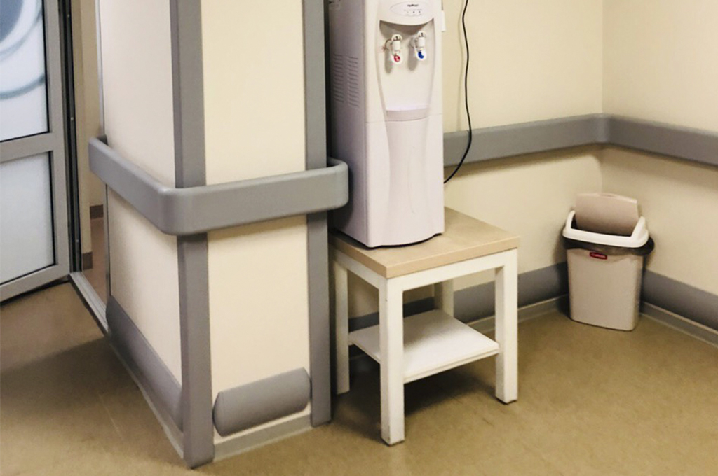 Меблевий магазин